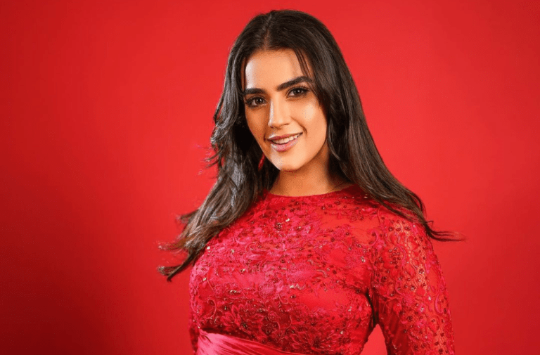 Kavya Thapar Looks Stunning in Red Outfit