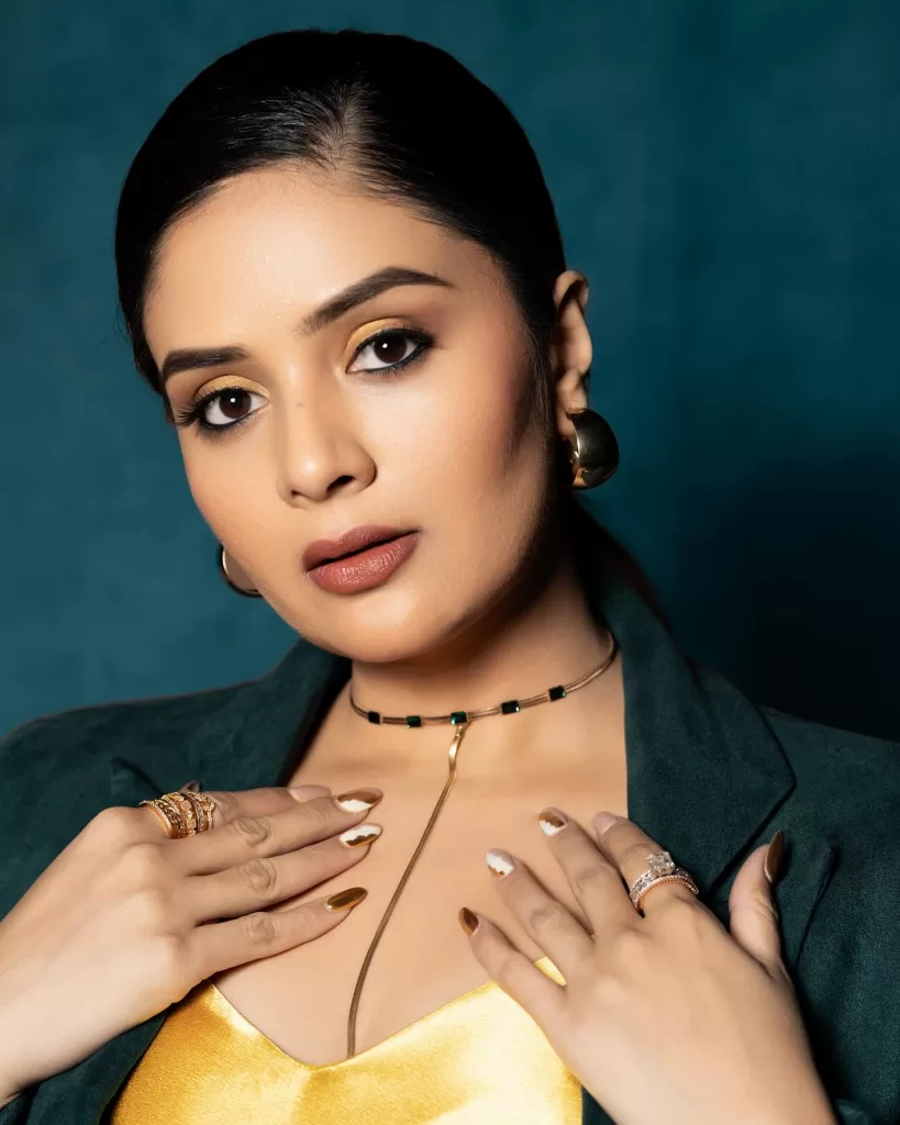 sreemukhi latest photos