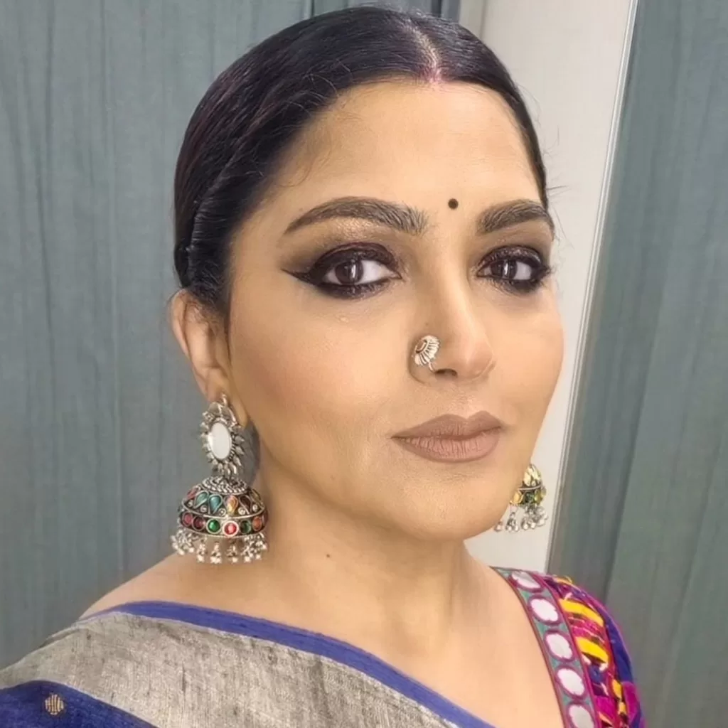 actress kushboo latest photos