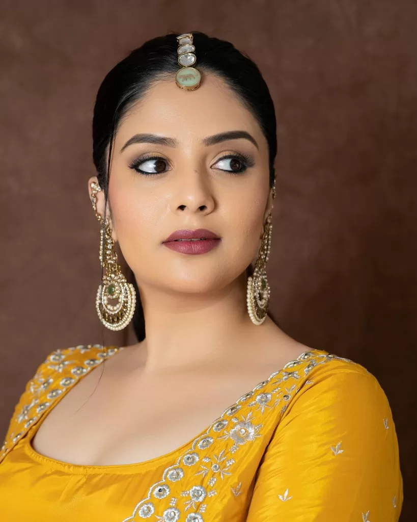 sreemukhi latest photoshoot