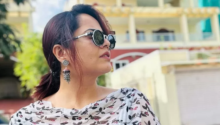 Anasuya Latest Photos: Chilling Out in Cooling Shades!