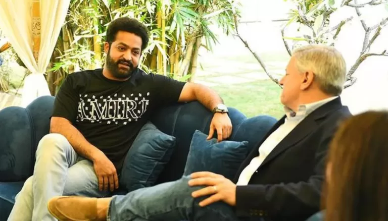 Netflix CEO Ted Saranods meets Devara NTR and Kalyan Ram