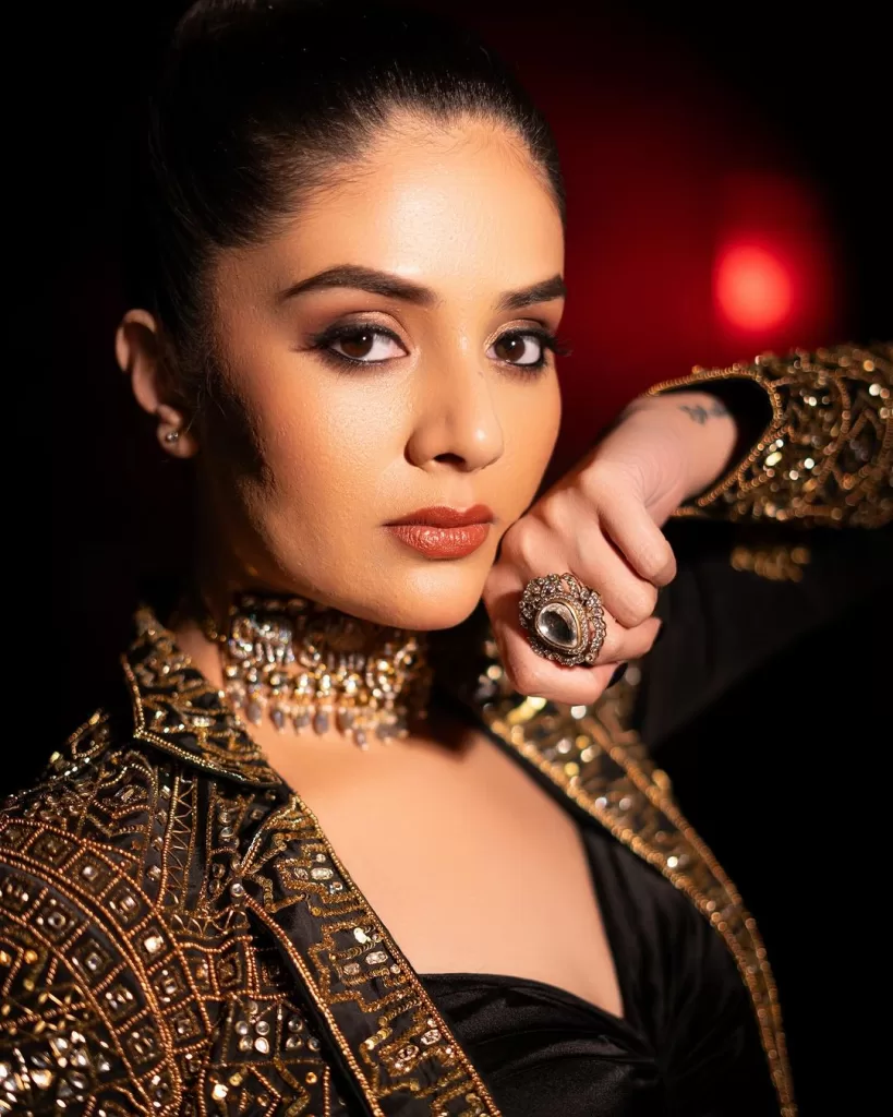 sreemukhi latest photos