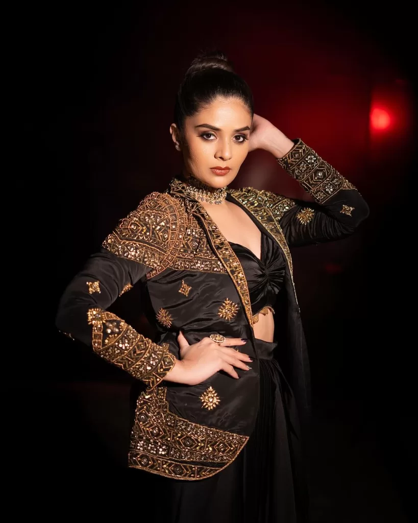 sreemukhi latest photos