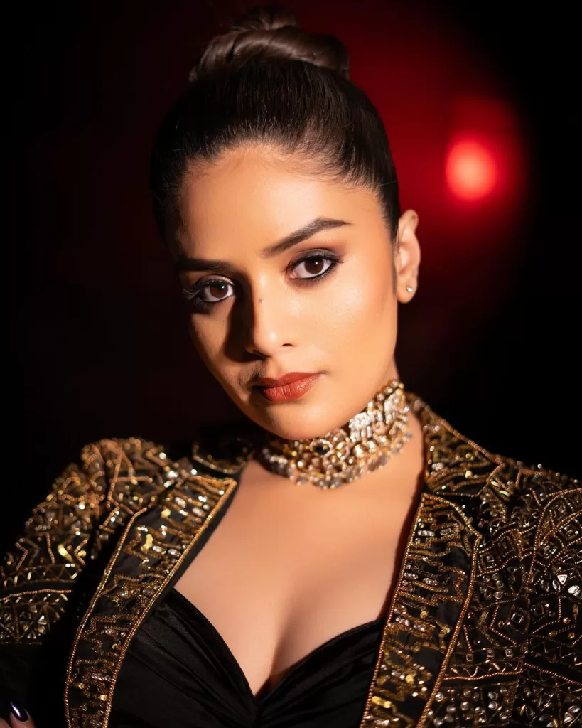 sreemukhi latest photos