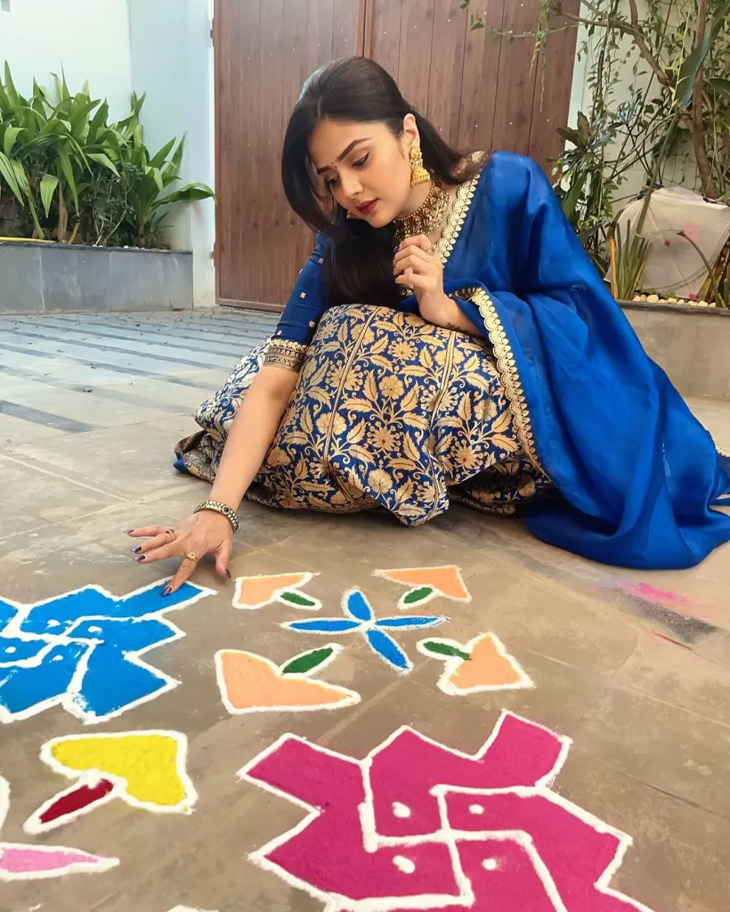 sreemukhi