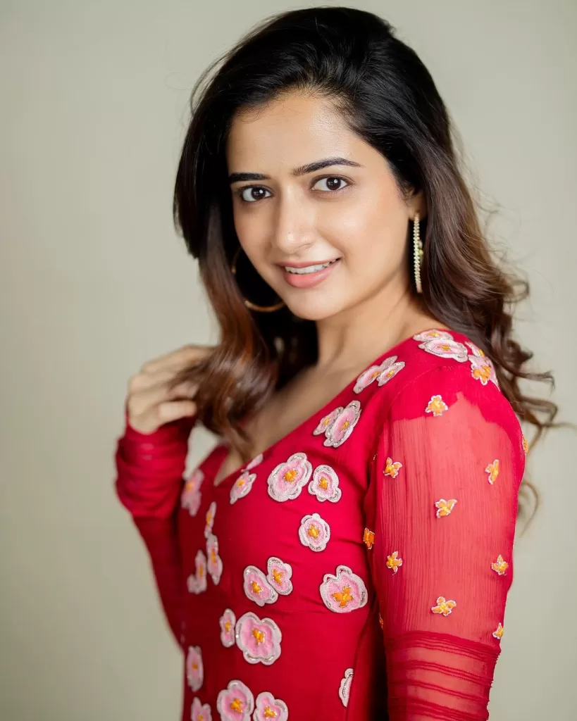 Ashika Ranganath New Pics