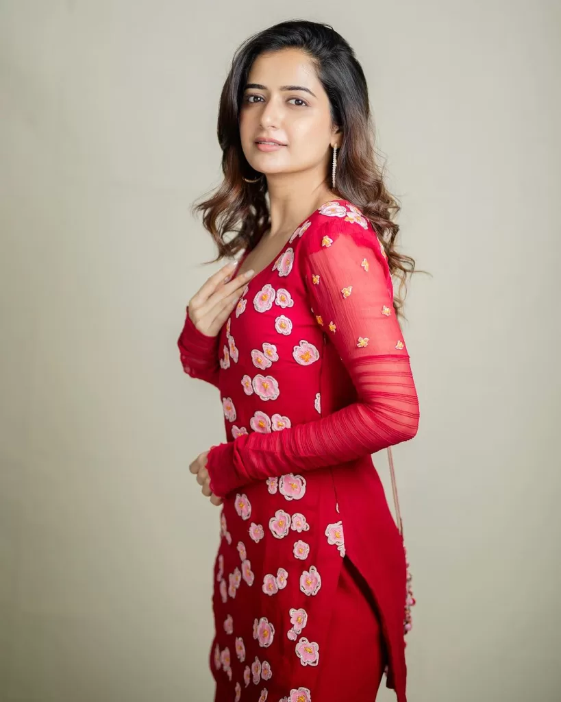 Ashika Ranganath New Pics