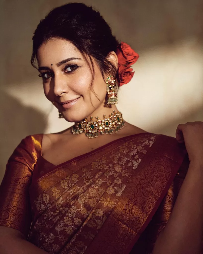 raashii khanna saree photos