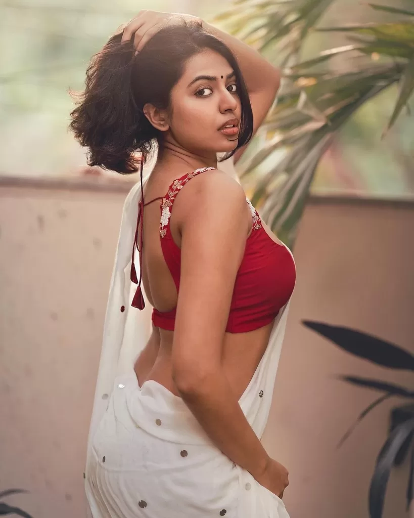 Shivani Rajashekar Saree Pics