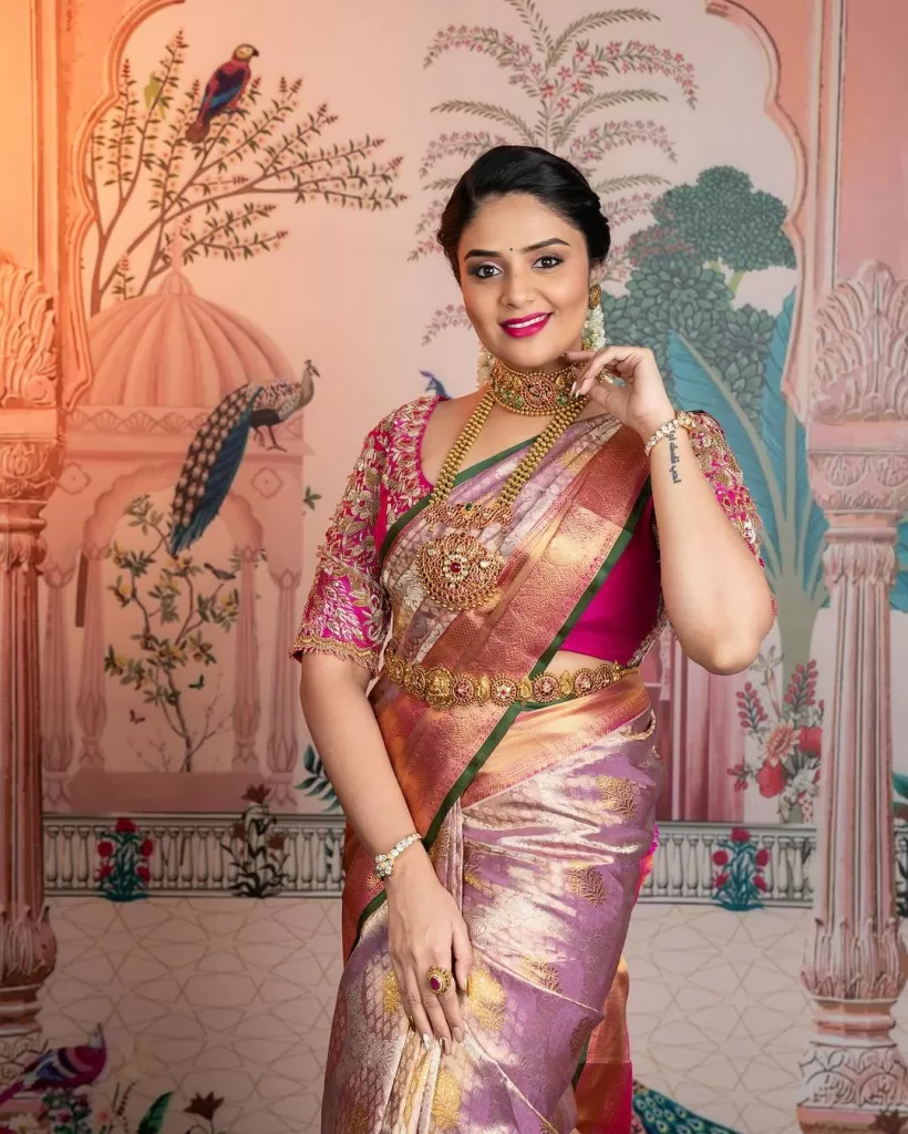 sreemukhi  saree pics