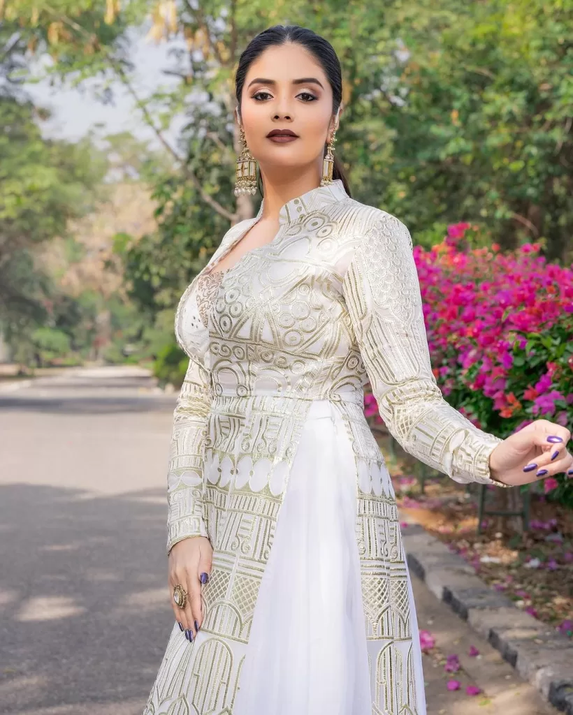 sreemukhi latest photoshoot