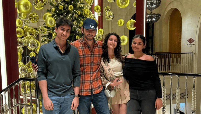 Mahesh Babu Family Photos | Latest Insta Post