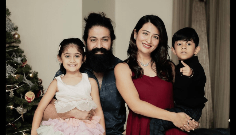 Actor Yash Family Photos | Beautiful Clicks