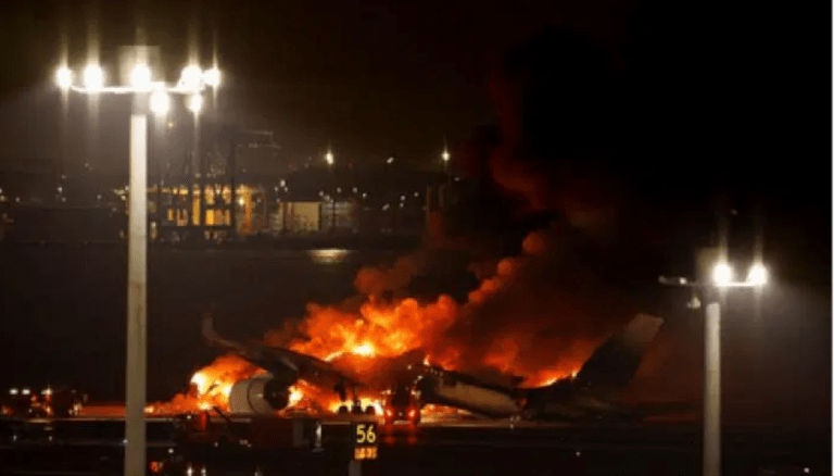 A Shocking Collision at Haneda Airport: Japan Airlines Flight 516