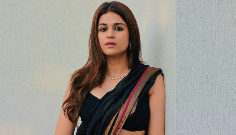 Shraddha Das Hot Pics | Looks Sexy in Black Saree