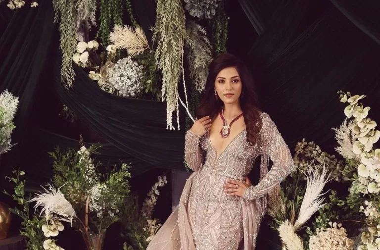 “Draped in Glamour: Mehreen Pirzadaa’s Latest Fashion Style”