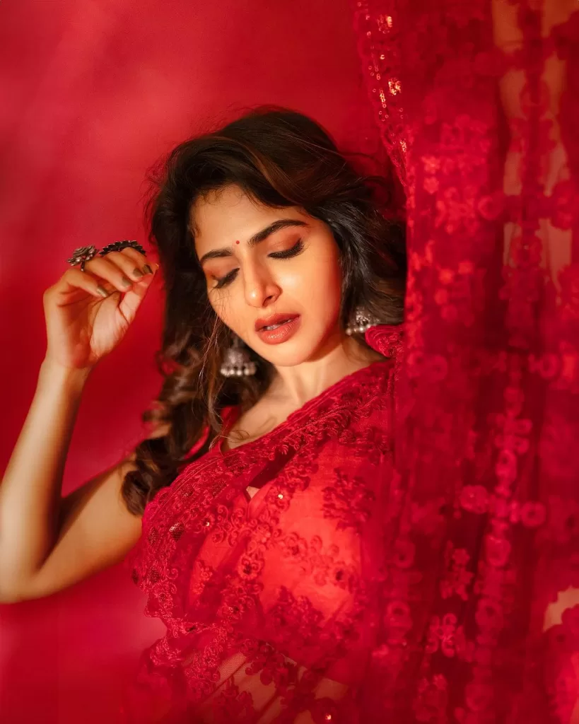 Iswarya menon