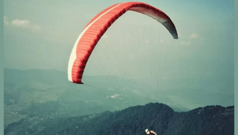 Fatal Paragliding Mishap: Woman from Sangareddy Dies in Kullu Accident