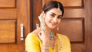 Pooja Hegde Latest Saree Photos