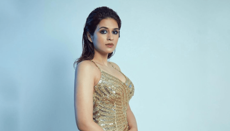 Shraddha Das Latest Hot Pics | Looks Sexy in Shiny Outfit