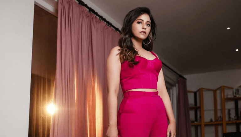Tollywood Actress Anjali Latest Trendy Looks in Pink