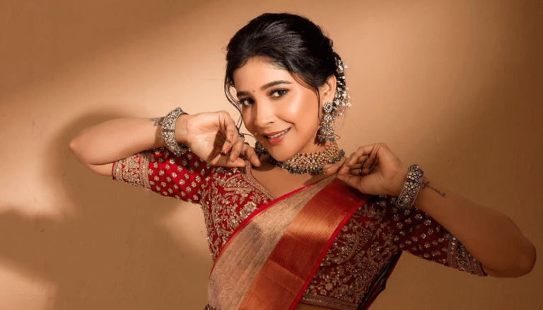 Sakshi Agarwal Latest Photos | Looks Beautiful in Traditional Attire