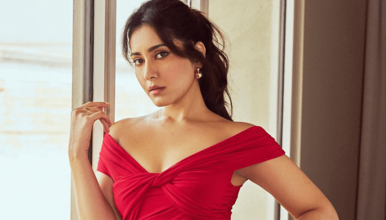 Raashii Khanna Latest Hot Pics | Looks Sexy in Red