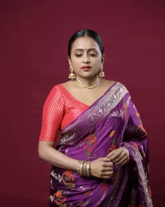 Suma Kanakala Latest Saree Perfection Pics