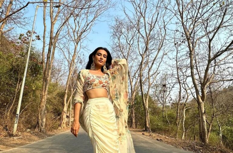 Surbhi Jyoti Street Style: Urban Edge with a Touch of Glam