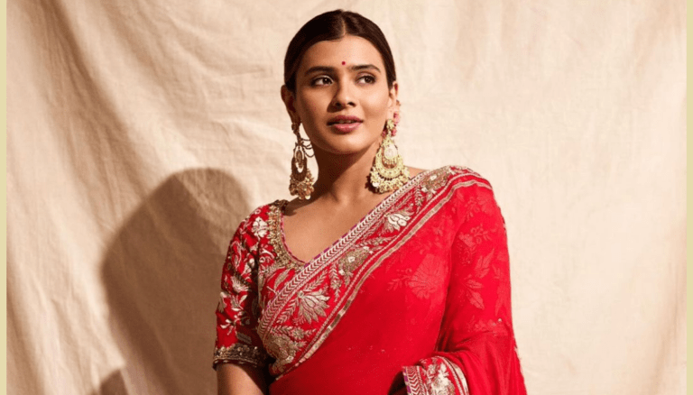 Hebah Patel Saree Photos | Amazing Beauty in Hot Red