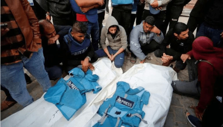 Israeli Shelling Injures Palestinian Journalists in Gaza