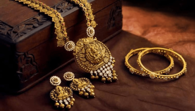 Retail Gold Prices in India Soar Above Rs 73,000 on Rising Geopolitical Risks