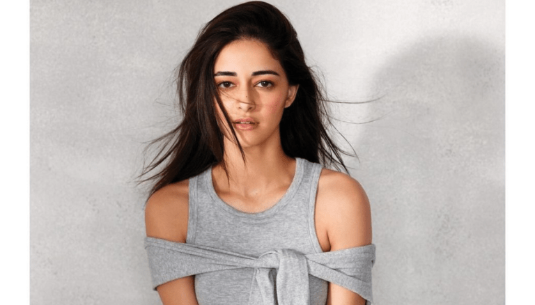 Ananya Panday slays in these photos with her stunning looks!