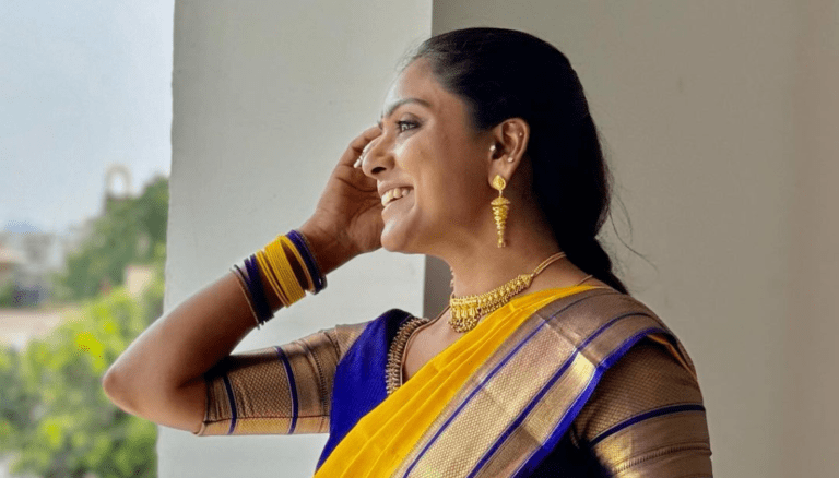 Vithika Sheru radiates ethnic grace in her yellow-blue saree.
