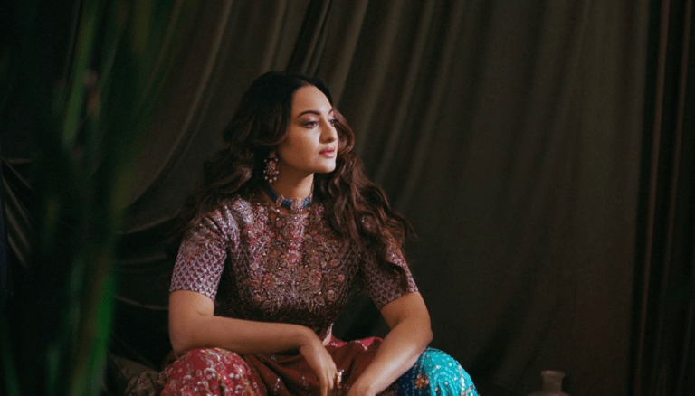 Sonakshi Sinha dazzles in this new look.