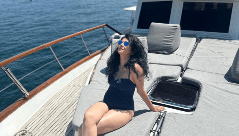 Kamna Jethmalani looks exquisite as always.
