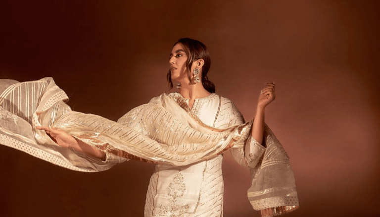 Huma Qureshi bringing glamour to new heights!