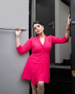 sreemukhi 