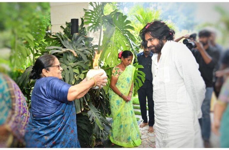 “Mega Family’s Grand Welcome for Power star: A Must-Watch Video!”