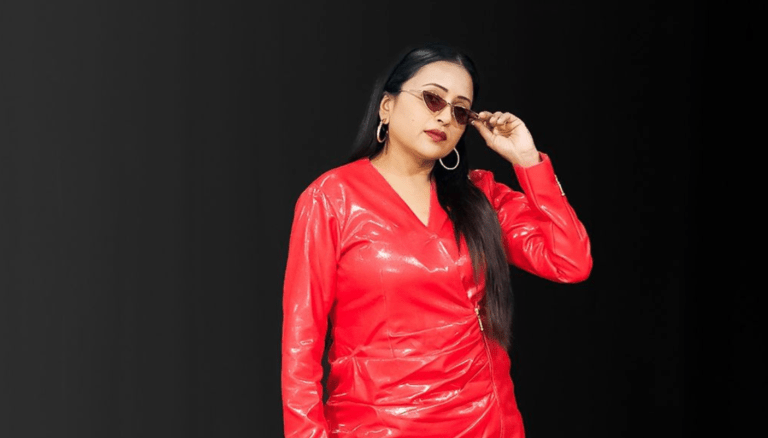 Suma Kanakala looks ravishing in new photos.