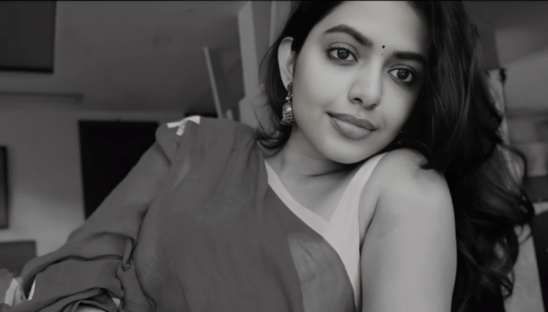 Shivani Rajashekar looking radiant in newe pictures.