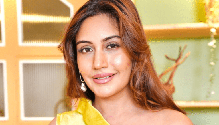 Surbhi Chandna looking chic and sophisticated as ever.