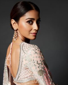 shriya saran 