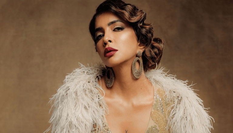 Gorgeous and graceful, Manchu Lakshmi!
