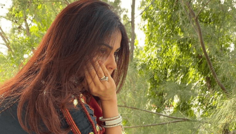 Genelia Deshmukh looking absolutely stunning.