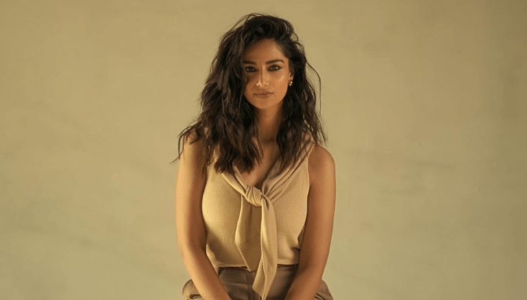 Meenaakshi Chaudhary looking flawless as always.