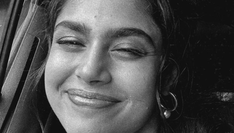 Faria Abdullah shining bright as ever.