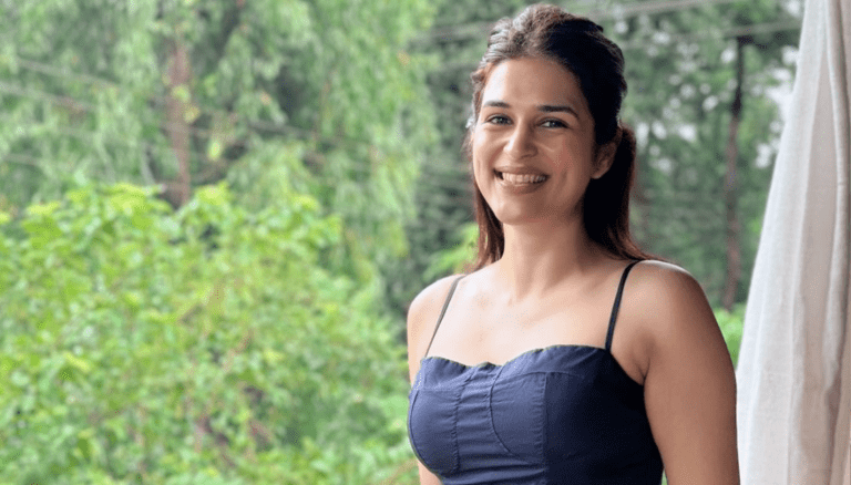 Shraddha Das looking timelessly beautiful.