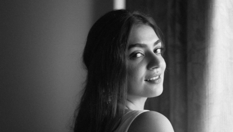 Nazriya Nazim radiant in her newest picture.